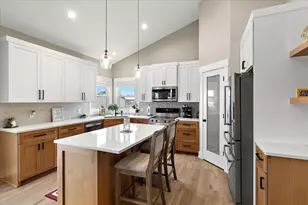 8760 Van Buren St, Zeeland, MI 49464 - Photo 7