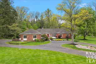 1585 River Oaks Dr SE, Ada, MI 49301 - Photo 3