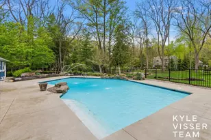 1585 River Oaks Dr SE, Ada, MI 49301 - Photo 41