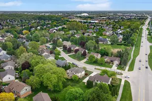 17107 Maple Hill Dr, Northville, MI 48168 - Photo 55
