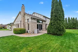 17107 Maple Hill Dr, Northville, MI 48168 - Photo 45