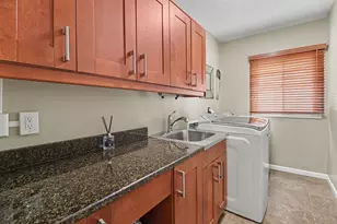 17107 Maple Hill Dr, Northville, MI 48168 - Photo 19