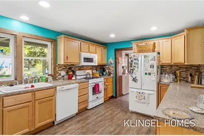 17386 Villa Park Street, Spring Lake, MI 49456 - Photo 11