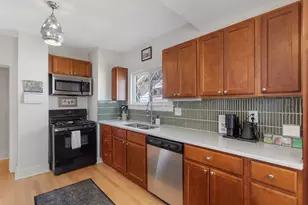 1152 Calvin Ave SE, Grand Rapids, MI 49506 - Photo 21