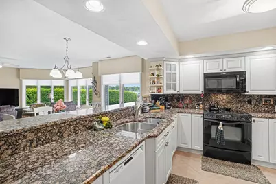 355 W Columbia Avenue W #104, Battle Creek, MI 49015 - Photo 5
