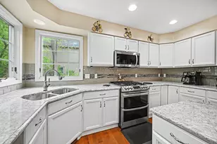 1577 Tree Side Ct, Ann Arbor, MI 48108 - Photo 13