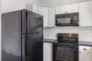 408 Van Raalte Ave, Holland, MI 49423 - Photo 25