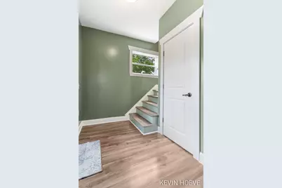 408 Van Raalte Avenue, Holland, MI 49423 - Photo 13