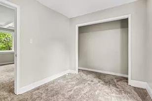 189 Banks St, Coloma, MI 49038 - Photo 13