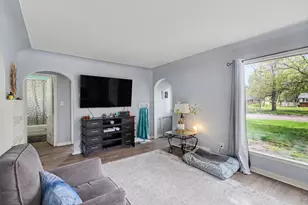 1574 Ottawa Beach Rd, Holland, MI 49424 - Photo 7