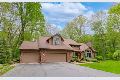 7170 Hawthorn Valley Avenue, Kalamazoo, MI 49009 - Photo 3