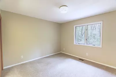 7170 Hawthorn Valley Avenue, Kalamazoo, MI 49009 - Photo 35