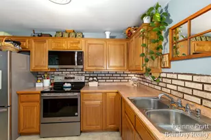 8500 Tasker Rd, Bellevue, MI 49021 - Photo 15
