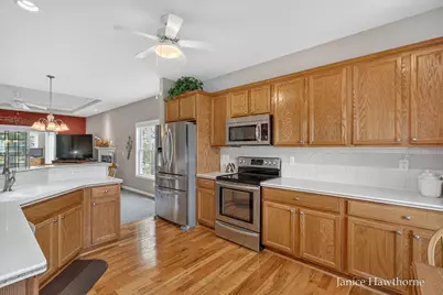642 W Woodlawn Avenue, Hastings, MI 49058 - Photo 11