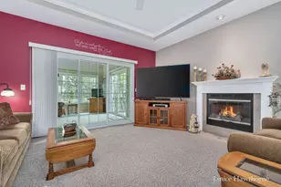 642 W Woodlawn Ave, Hastings, MI 49058 - Photo 5