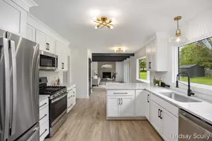 2062 Britton Ct SE, Grand Rapids, MI 49546 - Photo 13
