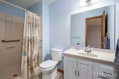 2466 Bridgeport Lane SE #35, Grand Rapids, MI 49508 - Photo 25