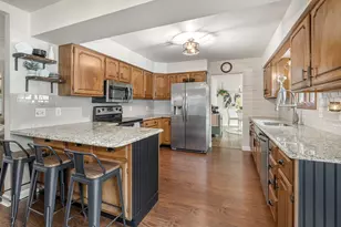 23070 Prairie View Ct, Mattawan, MI 49071 - Photo 13