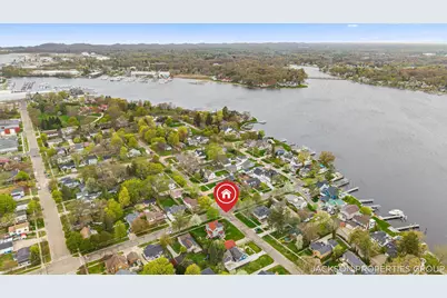 218 N Jackson Street, Spring Lake, MI 49456 - Photo 11