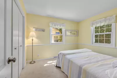 996 Colonial Court, Holland, MI 49423 - Photo 15