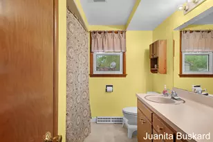 1745 Westwood Ct, Jenison, MI 49428 - Photo 15