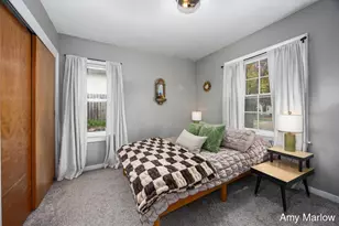 884 Hollywood St NE, Grand Rapids, MI 49505 - Photo 15