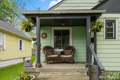 884 Hollywood Street NE, Grand Rapids, MI 49505 - Photo 3