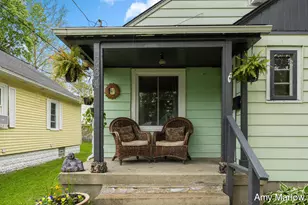 884 Hollywood St NE, Grand Rapids, MI 49505 - Photo 3