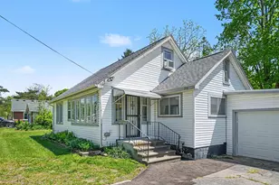 315 Pine St, Decatur, MI 49045 - Photo 3