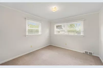28429 Cleveland, Livonia, MI 48150 - Photo 13
