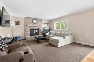 4218 Courtney St, Saint Joseph, MI 49085 - Photo 3