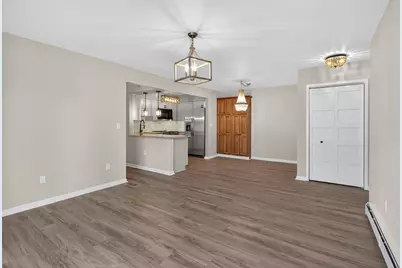 806 W Michigan Avenue #204E, Jackson, MI 49202 - Photo 3