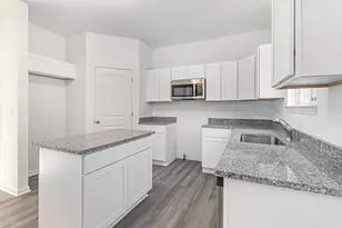 43640 S Timberview Dr, Belleville, MI 48111 - Photo 5