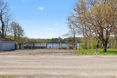 8653 Chain O Lakes Drive, Delton, MI 49046 - Photo 25