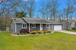 1110 Brian Dr, Muskegon, MI 49442 - Photo 3