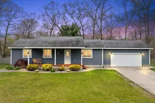 1110 Brian Dr, Muskegon, MI 49442 - Photo 1