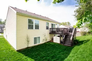 10121 Castle Creek Cir, Galesburg, MI 49053 - Photo 31