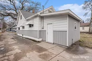 883 Emerson Ave, Muskegon, MI 49442 - Photo 25