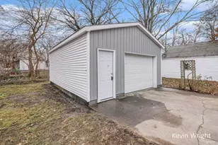 883 Emerson Ave, Muskegon, MI 49442 - Photo 3