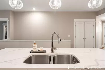 562 Riverbank Circle #15, Zeeland, MI 49464 - Photo 13