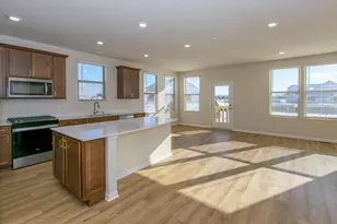 723 W Spaniel Dr, Ann Arbor, MI 48108 - Photo 5