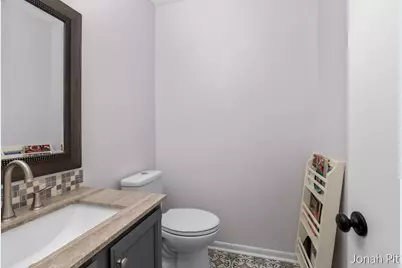 2436 E Collier Avenue SE #7, Grand Rapids, MI 49546 - Photo 3