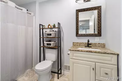 2436 E Collier Avenue SE #7, Grand Rapids, MI 49546 - Photo 11