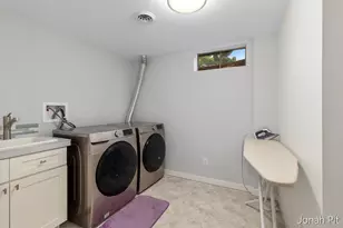 2436 E Collier Ave SE, Grand Rapids, MI 49546 - Photo 17