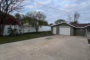 103 E Savidge St, Spring Lake, MI 49456 - Photo 3