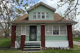 35068 Ellen St, Clinton Twp, MI 48035 - Photo 1
