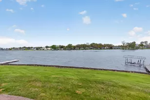 332 Riviera Dr, Brooklyn, MI 49230 - Photo 25