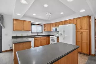 332 Riviera Dr, Brooklyn, MI 49230 - Photo 61