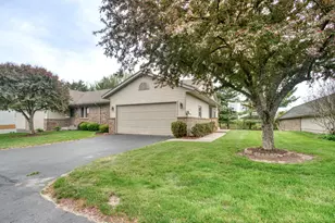 1037 Country Gardens NW, Grand Rapids, MI 49534 - Photo 27