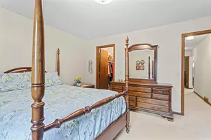 1037 Country Gardens NW, Grand Rapids, MI 49534 - Photo 15